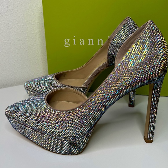 Gianni Bini Rhinestone Rose Gold Pumps NWT Hard to Find MAKE AN OFFER! - Picture 1 of 10